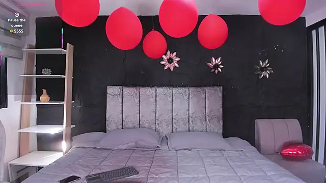 TylerCross  online show from 04-26-26, 07:55