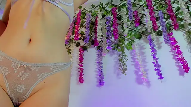 Petite Artemis online show from 03-18-26, 02:30