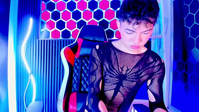 Snapshot of Cristopher_Wild chatting on 05-20-26, 04:20 Cristopher Wild online show from 05-20-26, 04:20