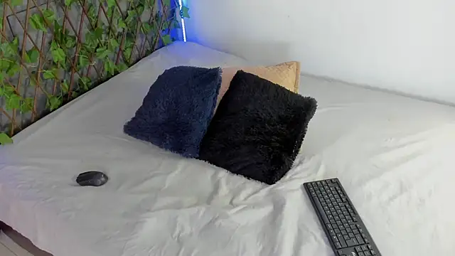 tatianasquirthot online show from 04-17-26, 03:37