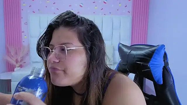 Snapshot of lucero_s1 chatting on 05-21-26, 03:15 lucero s1 online show from 05-21-26, 03:15
