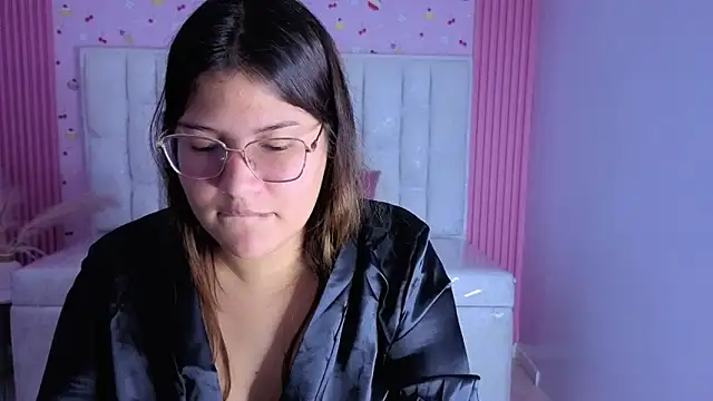 Snapshot of lucero_s1 chatting on 04-28-26, 03:11 lucero s1 online show from 04-28-26, 03:11
