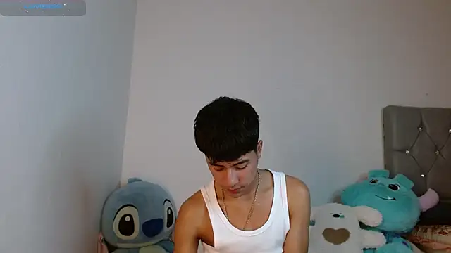 Snapshot of Sebas_fire4 chatting on 03-20-26, 12:44 Sebas fire4 online show from 03-20-26, 12:44