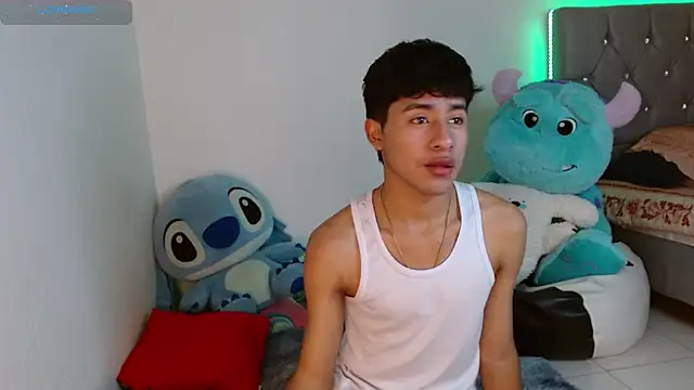 Snapshot of Sebas_fire4 chatting on 03-26-26, 10:18 Sebas fire4 online show from 03-26-26, 10:18