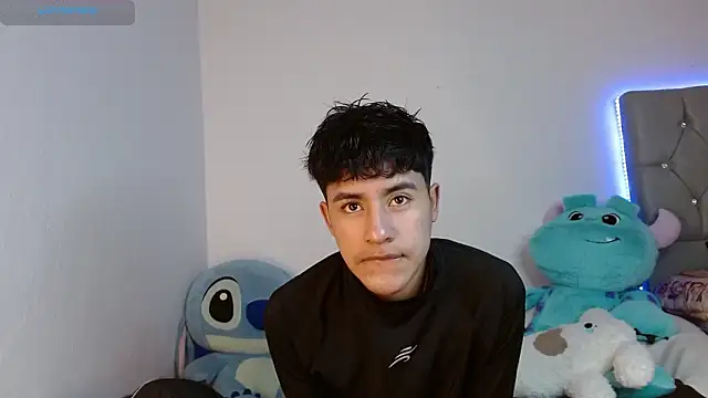 Snapshot of Sebas_fire4 chatting on 03-17-26, 07:50 Sebas fire4 online show from 03-17-26, 07:50