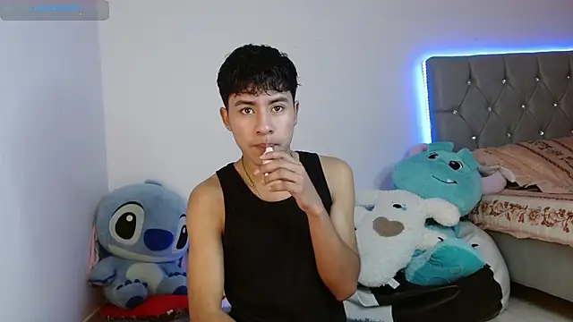Snapshot of Sebas_fire4 chatting on 03-21-26, 01:15 Sebas fire4 online show from 03-21-26, 01:15