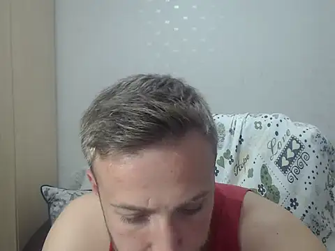 Snapshot of BlondEagleMuscle chatting on 04-29-26, 08:04 BlondEagleMuscle online show from 04-29-26, 08:04