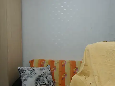 Snapshot of BlondEagleMuscle chatting on 07-17-26, 08:50 BlondEagleMuscle online show from 07-17-26, 08:50
