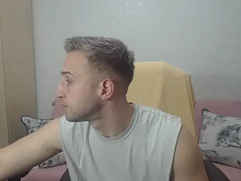 BlondEagleMuscle online show from 03-09-26, 09:07