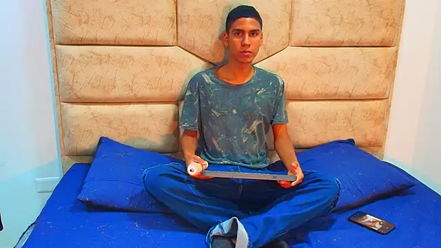 darkknight xx online show from 03-07-26, 08:25