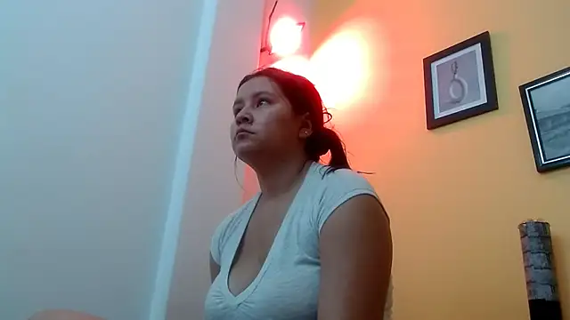 Snapshot of sashabigboobs69 chatting on 05-12-26, 01:02 sashabigboobs69 online show from 05-12-26, 01:02
