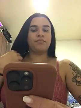 Snapshot of Gabrielaparaiso chatting on 06-21-26, 05:41 Gabrielaparaiso online show from 06-21-26, 05:41