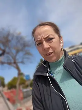 ManuelaX online show from 03-01-26, 11:43