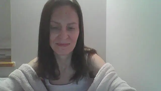 Snapshot of AnnaTight chatting on 06-11-26, 08:39 AnnaTight online show from 06-11-26, 08:39