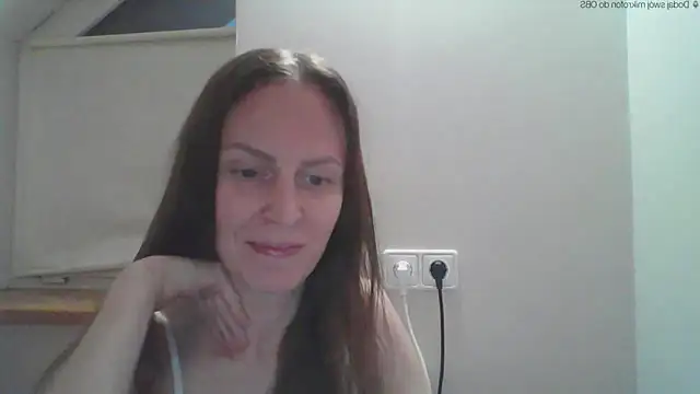 Snapshot of AnnaTight chatting on 05-23-26, 07:02 AnnaTight online show from 05-23-26, 07:02