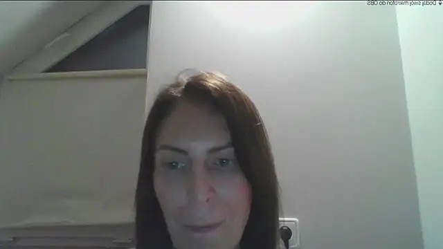 Snapshot of AnnaTight chatting on 05-05-26, 09:40 AnnaTight online show from 05-05-26, 09:40