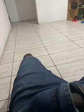 Snapshot of Henriqueamoror chatting on 05-31-26, 04:51 Henriqueamoror online show from 05-31-26, 04:51
