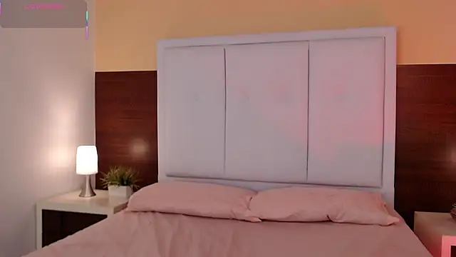 Catalinaa01 online show from 03-26-26, 03:38