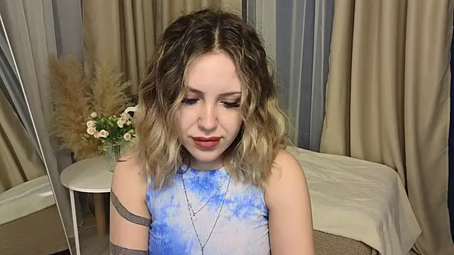  amymoore  online show from 04-24-26, 01:29