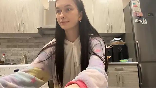 LaraDraggoo online show from 03-13-26, 09:20