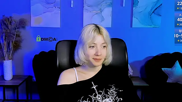 Snapshot of _sabrina_moore chatting on 05-16-26, 10:36 sabrina moore online show from 05-16-26, 10:36