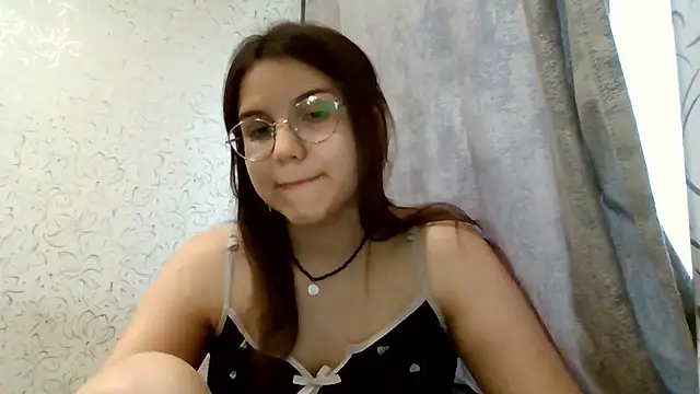Snapshot of Aurora_Breeze chatting on 07-31-26, 11:53 Aurora Breeze online show from 07-31-26, 11:53