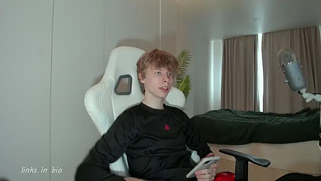 Wawesuc online show from 04-04-26, 06:31