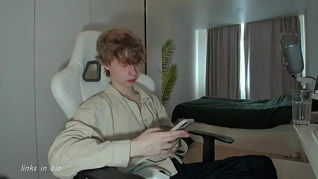 Wawesuc online show from 04-02-26, 07:37