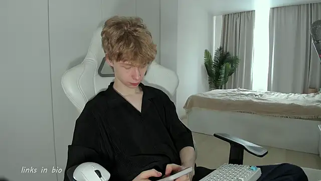 Wawesuc online show from 03-21-26, 06:58