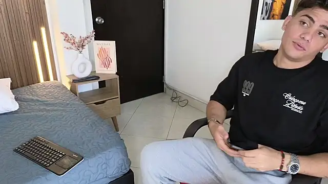 MrAdonis  online show from 03-25-26, 07:24