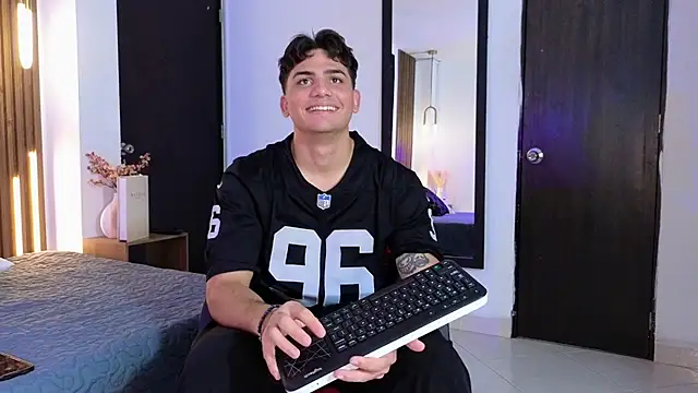 MrAdonis  online show from 04-03-26, 07:09