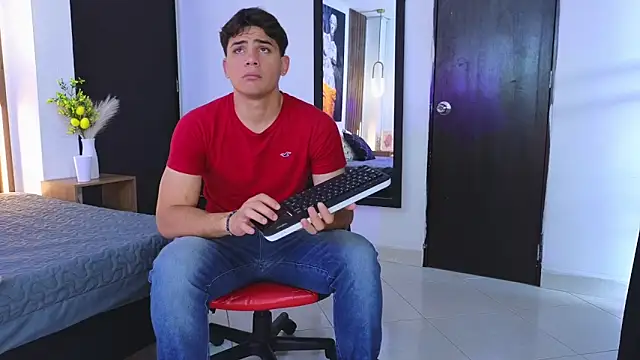 MrAdonis  online show from 04-13-26, 07:29