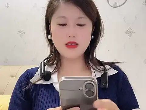 Snapshot of wo610229 chatting on 03-09-26, 07:12 wo610229 online show from 03-09-26, 07:12