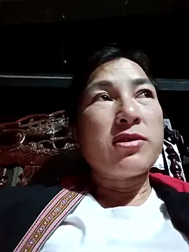 Yuhi3d online show from 04-02-26, 03:51