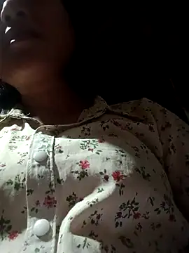 Snapshot of Yuhi3d chatting on 07-20-26, 01:57 Yuhi3d online show from 07-20-26, 01:57
