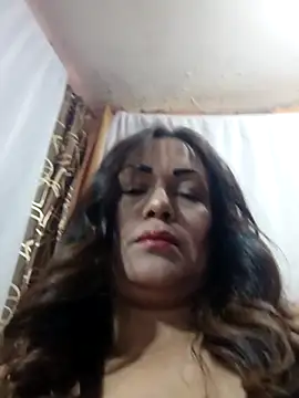 Snapshot of maroita chatting on 05-07-26, 01:47 maroita online show from 05-07-26, 01:47