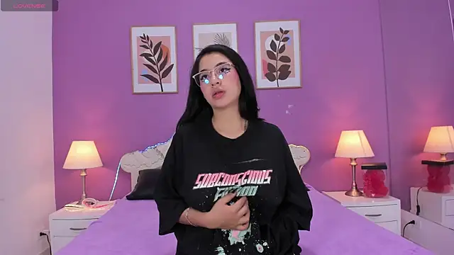 YayaQueen online show from 06-12-26, 12:25