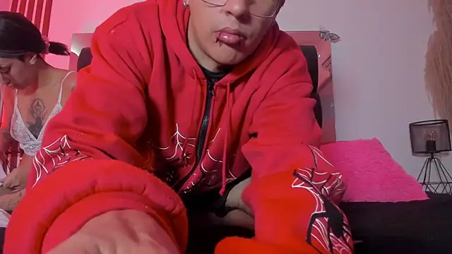 dalhia and hades online show from 04-13-26, 12:31