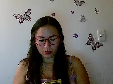 Erin oficial online show from 04-23-26, 02:40