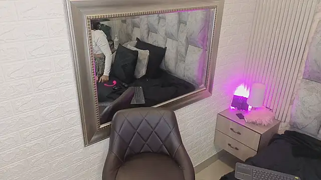 Meganisperfect69 online show from 05-31-26, 01:17