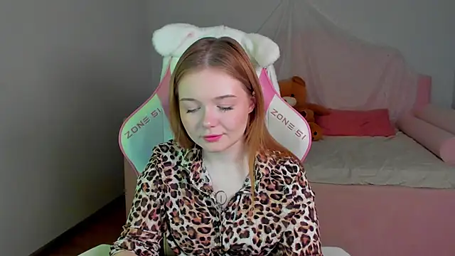 ElinaVale online show from 04-27-26, 04:16