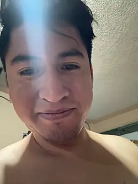 Snapshot of GoldenM95 chatting on 03-25-26, 03:50 GoldenM95 online show from 03-25-26, 03:50