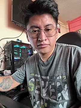 Snapshot of GoldenM95 chatting on 03-20-26, 03:13 GoldenM95 online show from 03-20-26, 03:13
