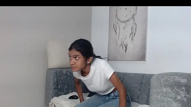 queen adhara online show from 05-19-26, 12:56