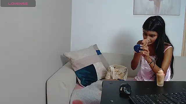 queen adhara online show from 07-24-26, 12:12