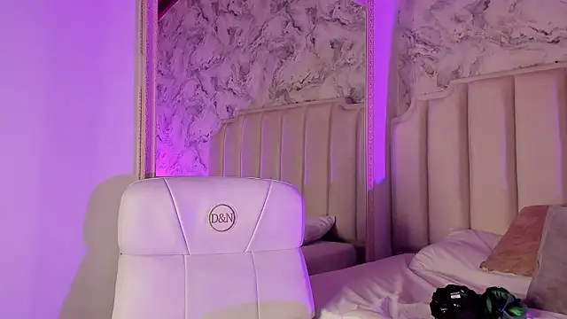 Tamara Ferrer online show from 03-17-26, 01:47