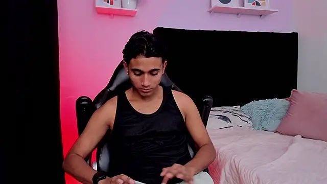 Morgan Bladee online show from 03-25-26, 05:07