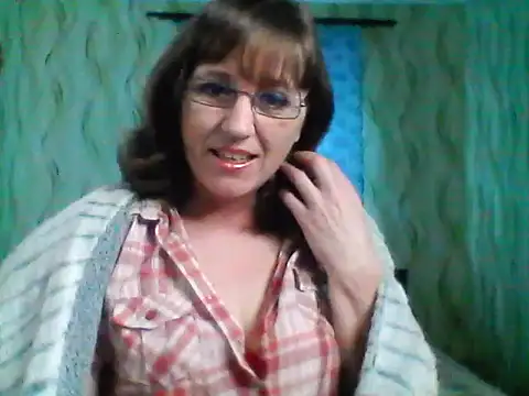 Alisaprice077 online show from 04-04-26, 06:53