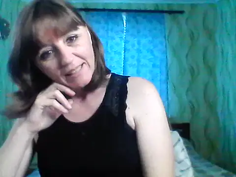 Alisaprice077 online show from 04-13-26, 07:34