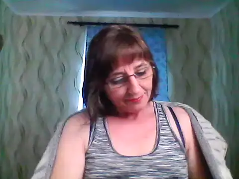 Alisaprice077 online show from 04-22-26, 09:05